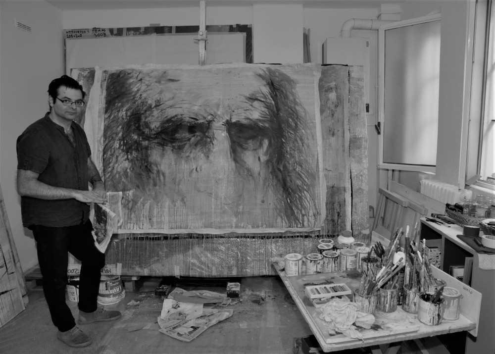 Giovanni Cerri nello studio
